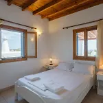 Maria's Village Two Bedroom House 1 Nyaraló *