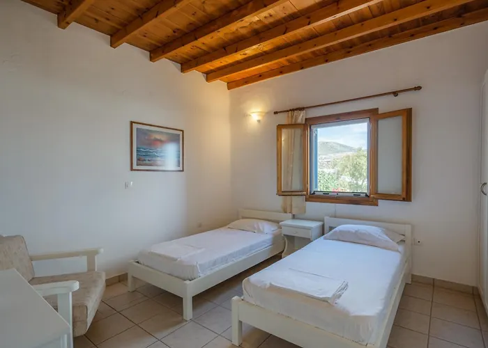 Maria's Village Two Bedroom House 1 Semesterbostad